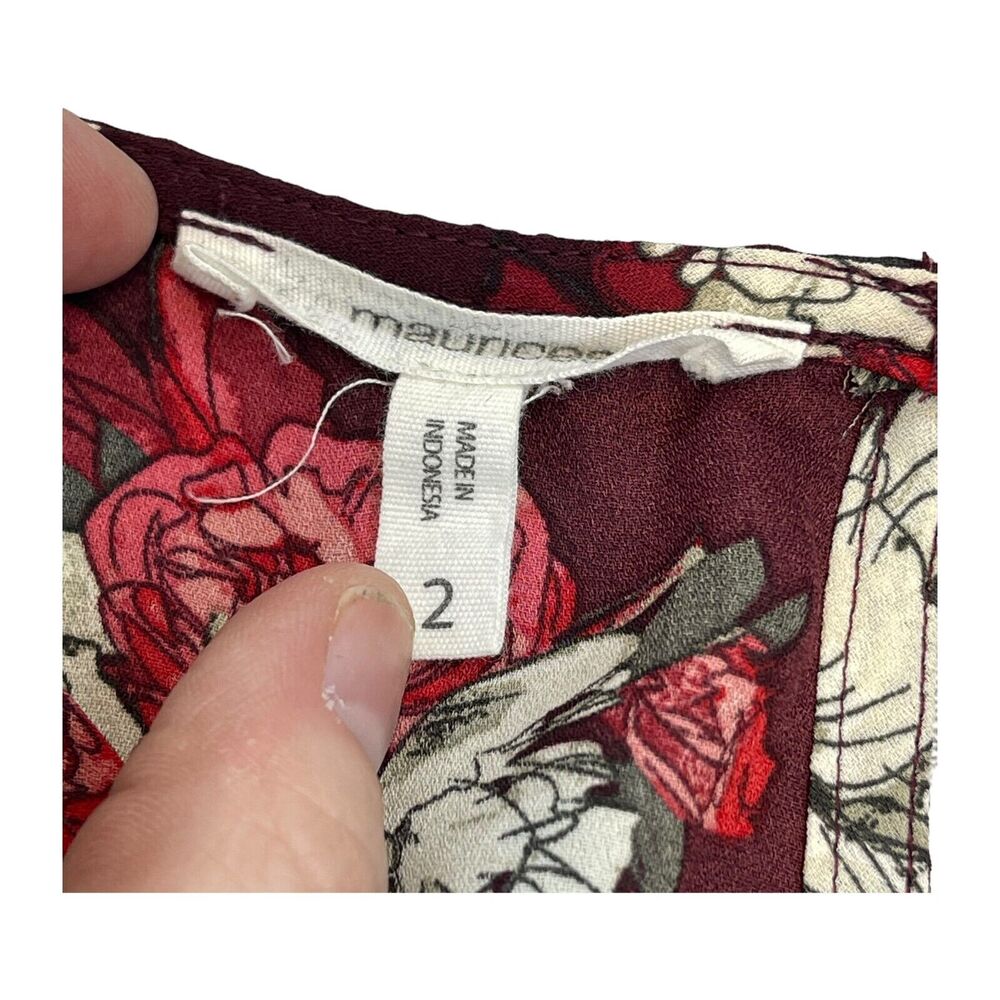 Maurices Blouse Women's 2 Maroon Floral Print Twisted Lattice V-Neck Relaxed Fit - Picture 3 of 6